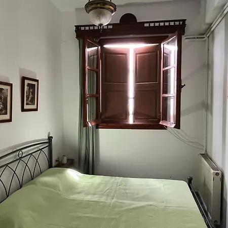 Partarolos Traditional House * Aperathos