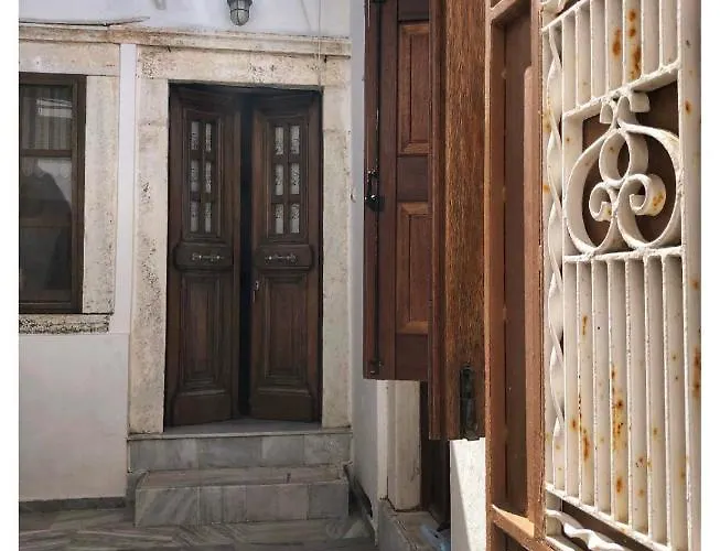 Partarolos Traditional House * Apérathos