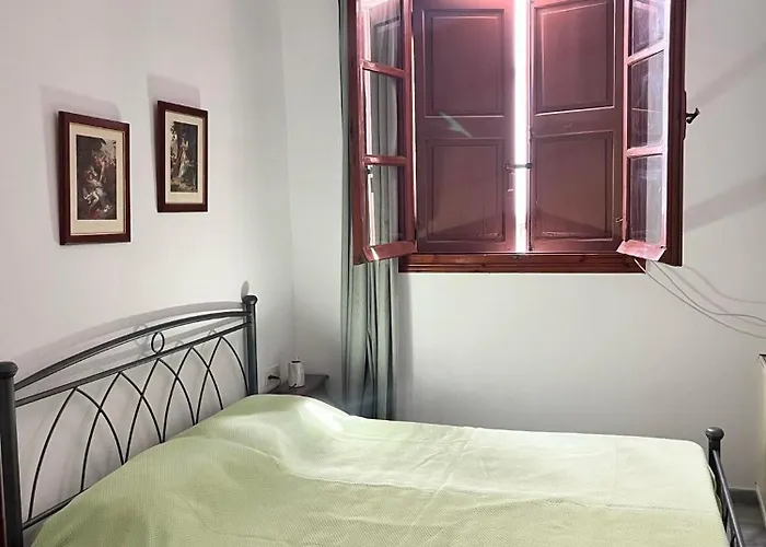 Partarolos Traditional House *